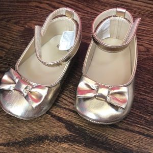 Gold crib shoes
